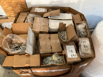 9860 Pcs - Wholesale Pallet Of Mixed Hydraulic Fittings For CAT Equipment 2100lb