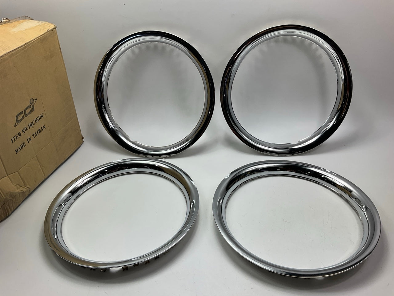 CCI IWC1516C 2'' Deep Wheel Trim Rings, 16'' Diameter, Chrome Steel, Set Of 4