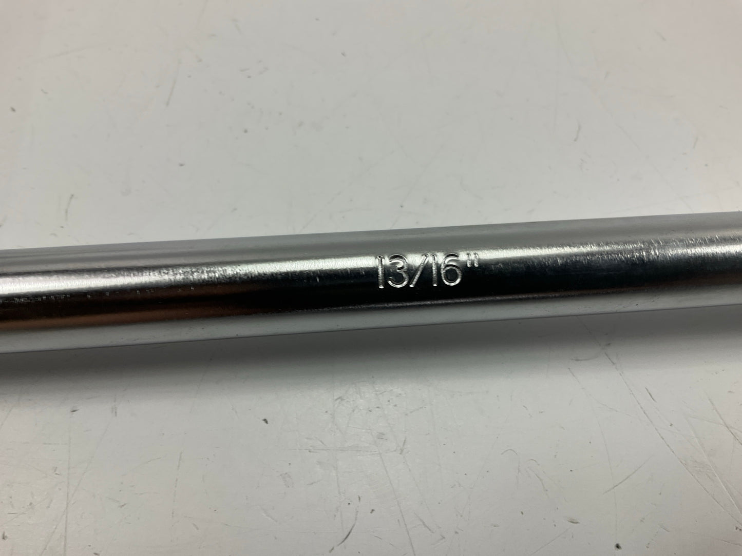 Champ 9-1668 20'' 4-Way Lug Nut Wrench SAE, 11/16'', 3/4'', 13/16'' And 7/8''