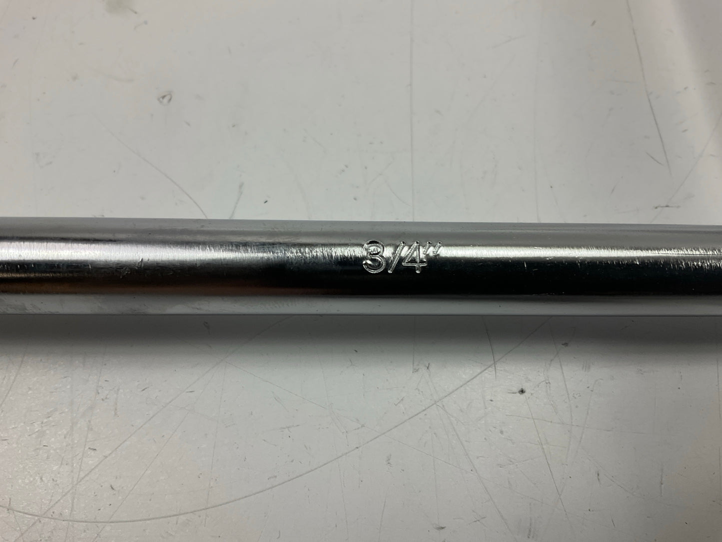 Champ 9-1668 20'' 4-Way Lug Nut Wrench SAE, 11/16'', 3/4'', 13/16'' And 7/8''