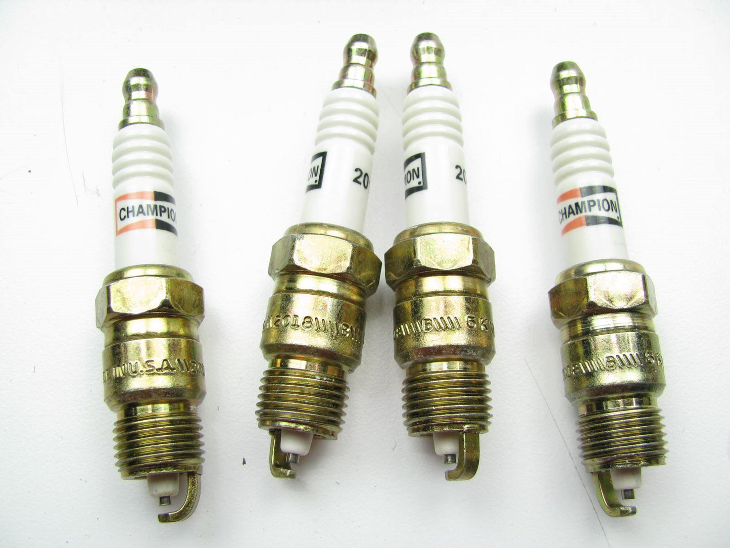 (4) Champion 2018 Spark Plugs