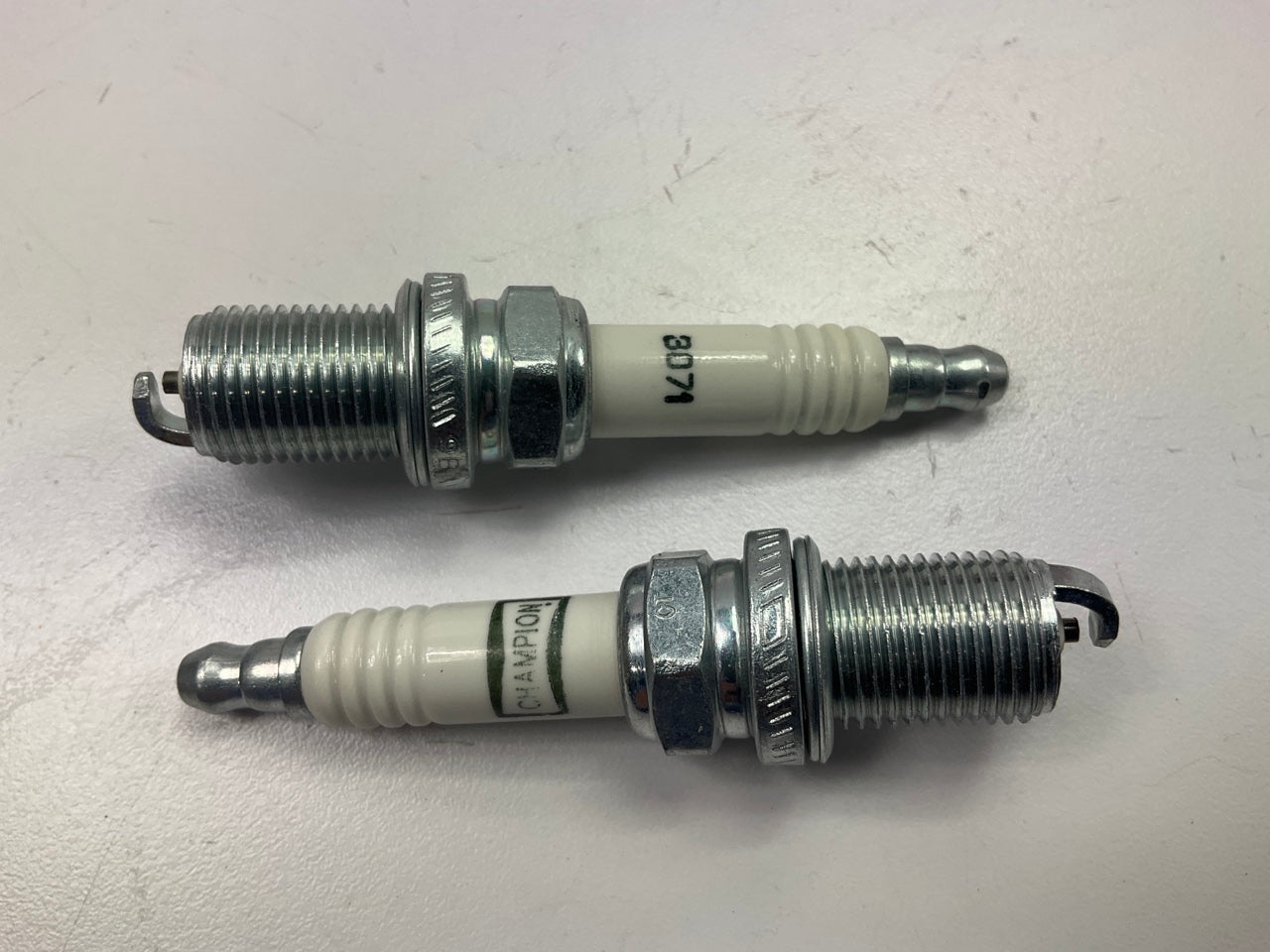 (4) Champion 3071 Platinum Power Ignition Spark Plug