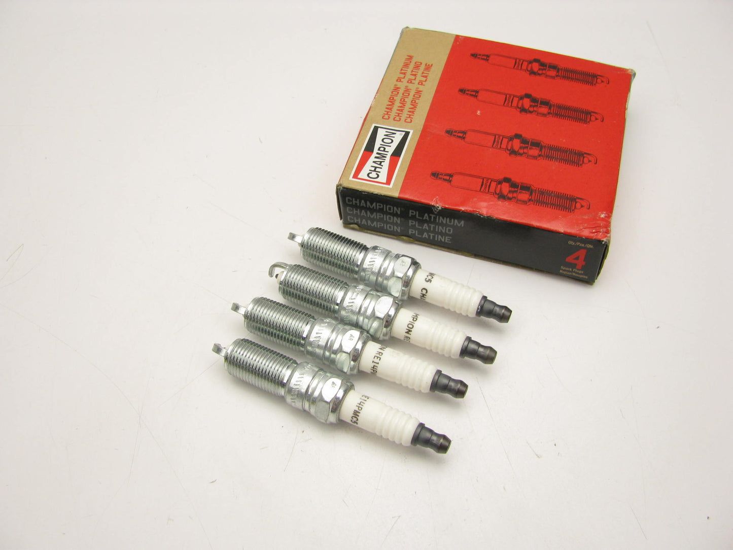 (4) Champion 3470 Platinum Spark Plugs RE14PMC5