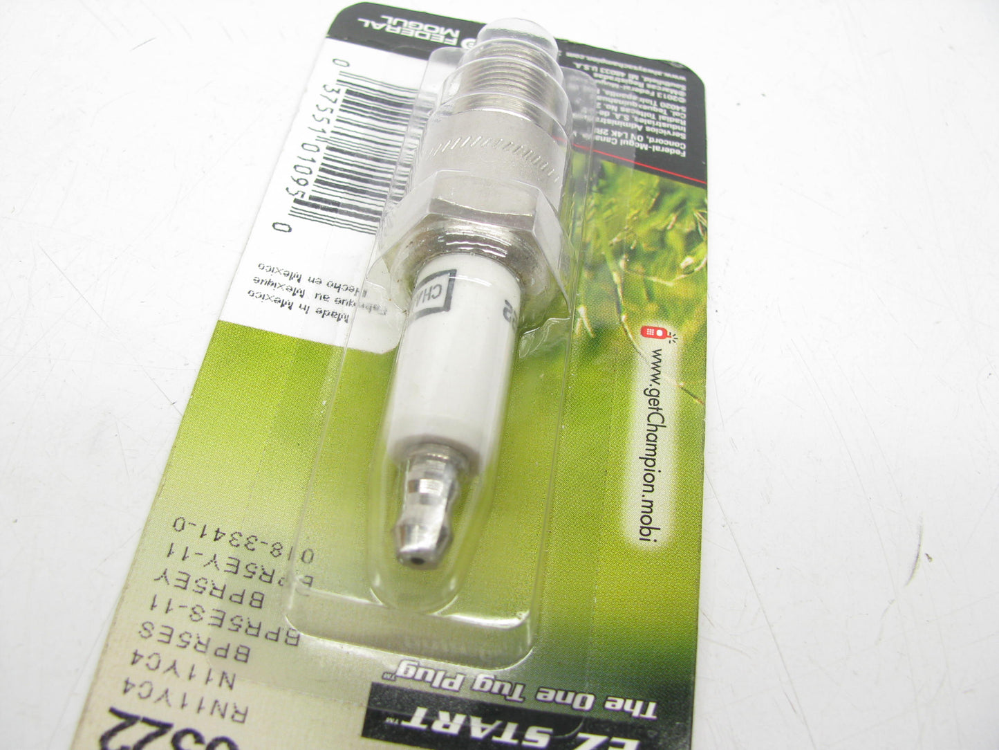 (6) Champion (5322) RN11YC4 'EZ Start' Small Engine Spark Plug