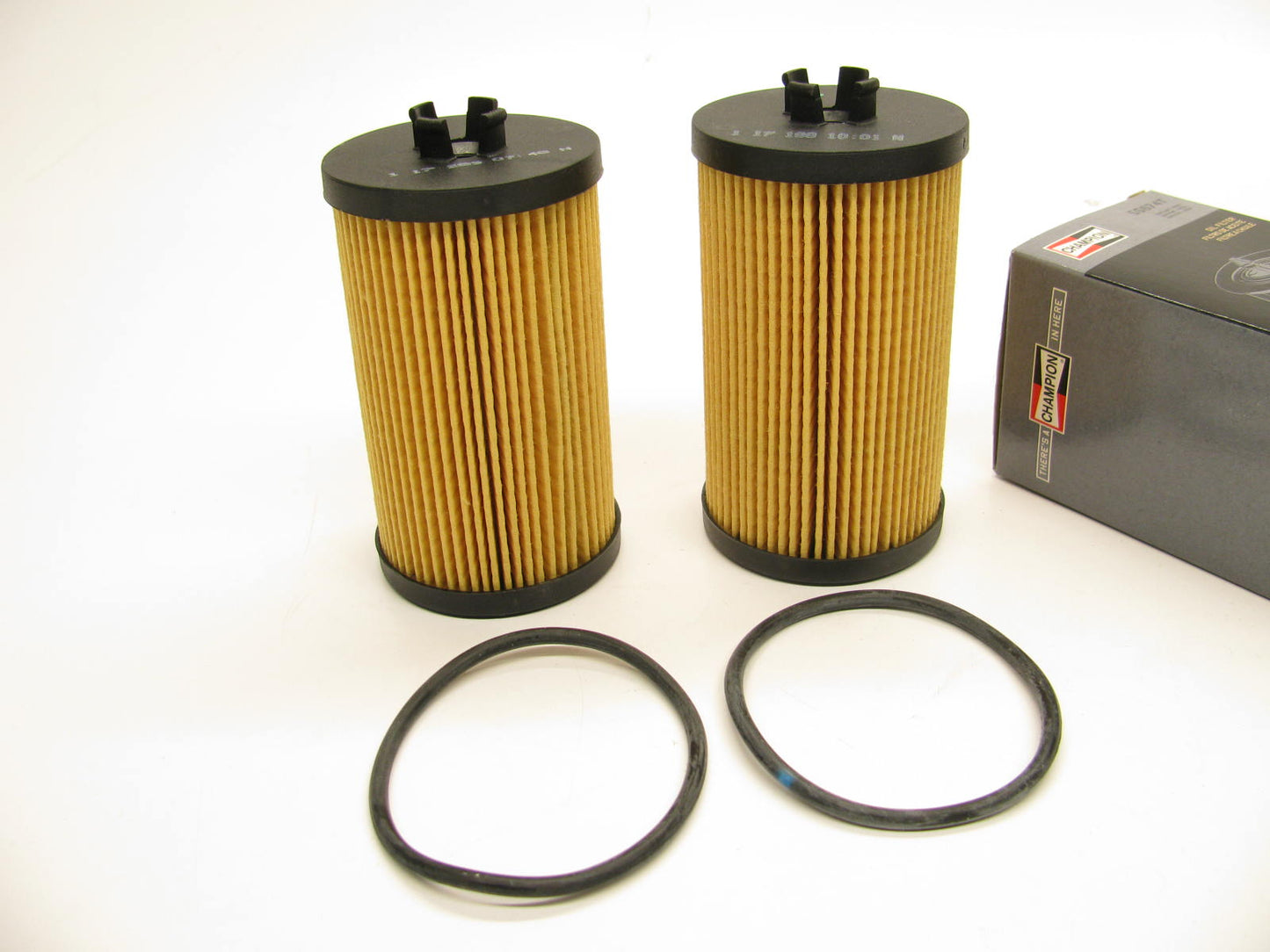 (2) Champion 55674T Cartridge Oil Filters Replaces PF101G PZ171 57674