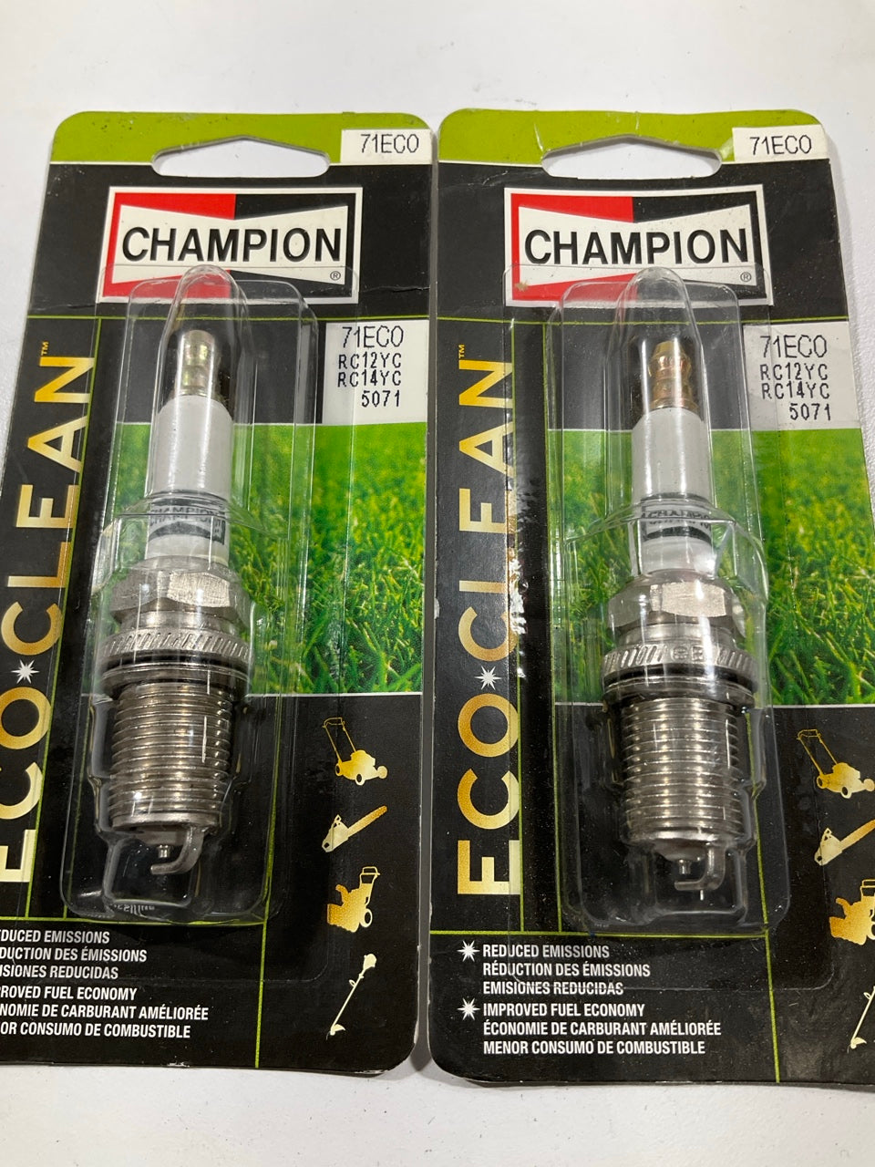 (2) Champion 71ECO ECO-CLEAN Spark Plugs (Replace RC12YC;  RC14YC; 71EZ; 5071)