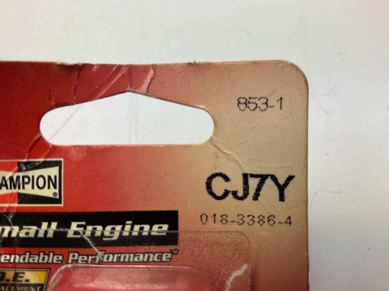 Champion 853-1 Small Engine Spark Plug CJ7Y, 853