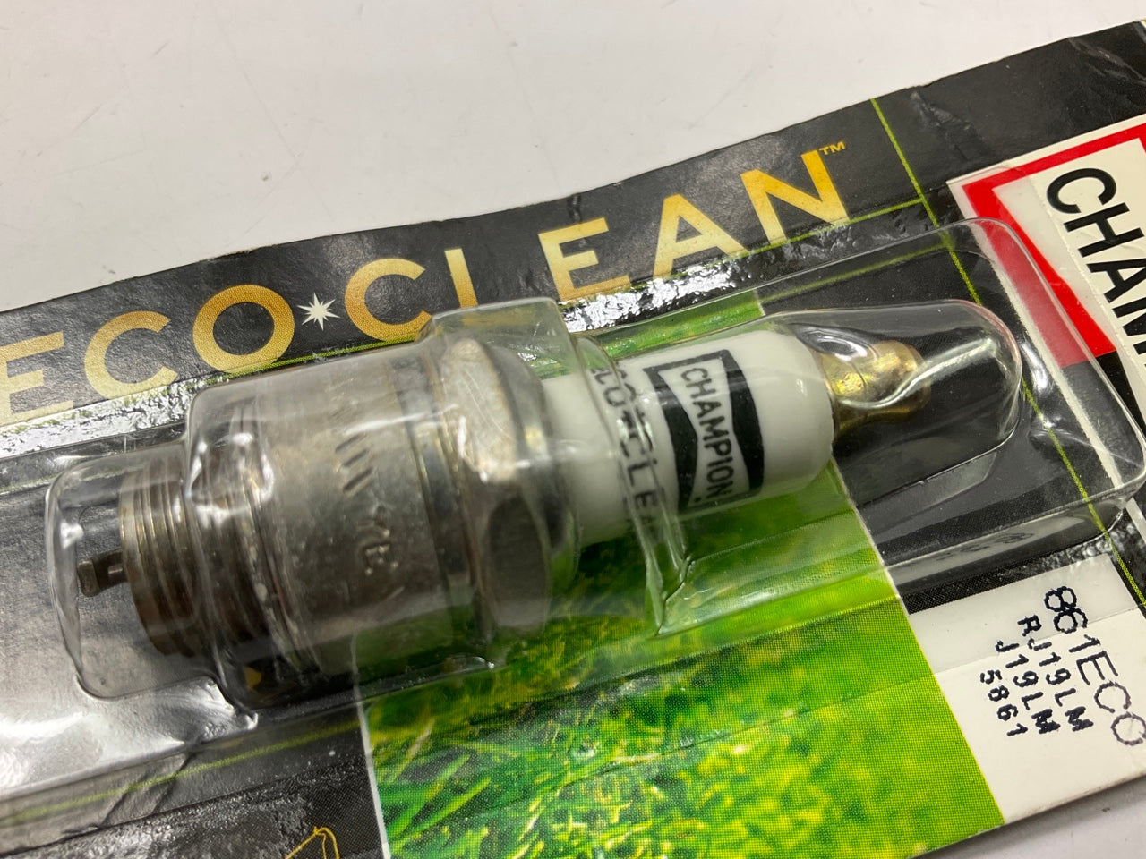 Champion 861ECO Eco-clean Spark Plug