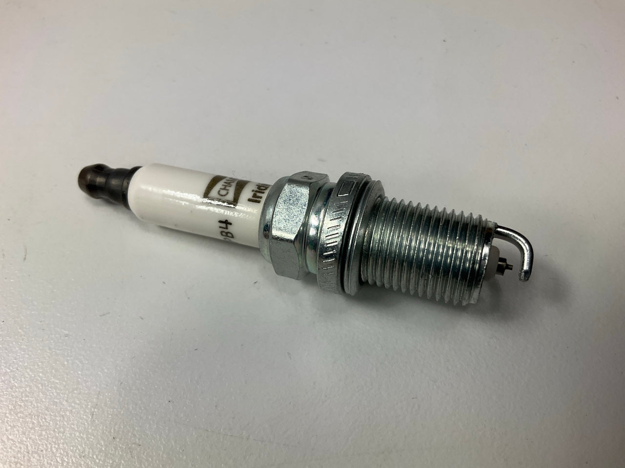 Champion 9001 Iridium Ignition Spark Plug - RC10WYPB4