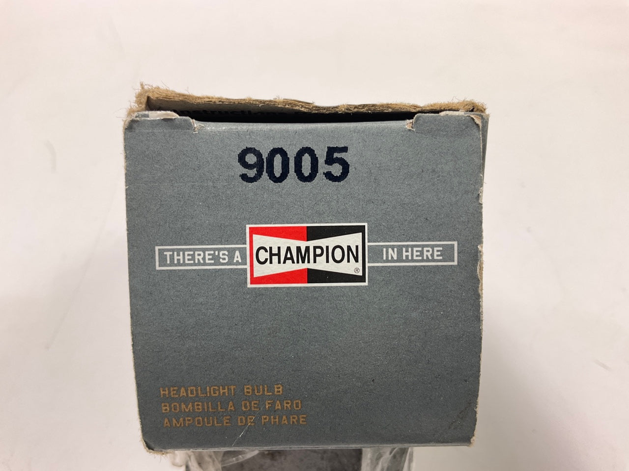 Champion 9005 Headlight Headlamp Light Bulb