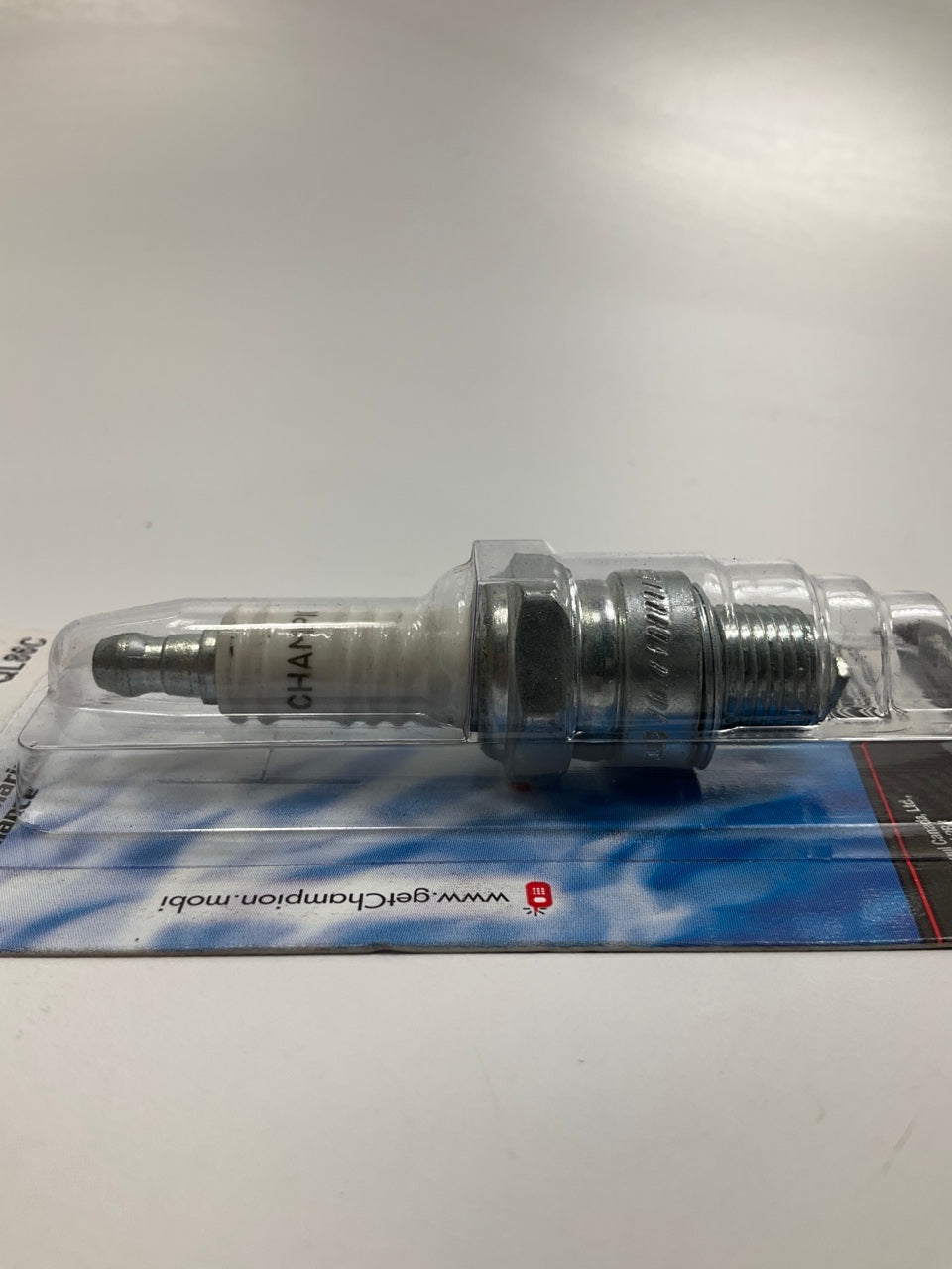 Champion 933-1 Marine Ignition Spark Plug, QL86C BR6HS