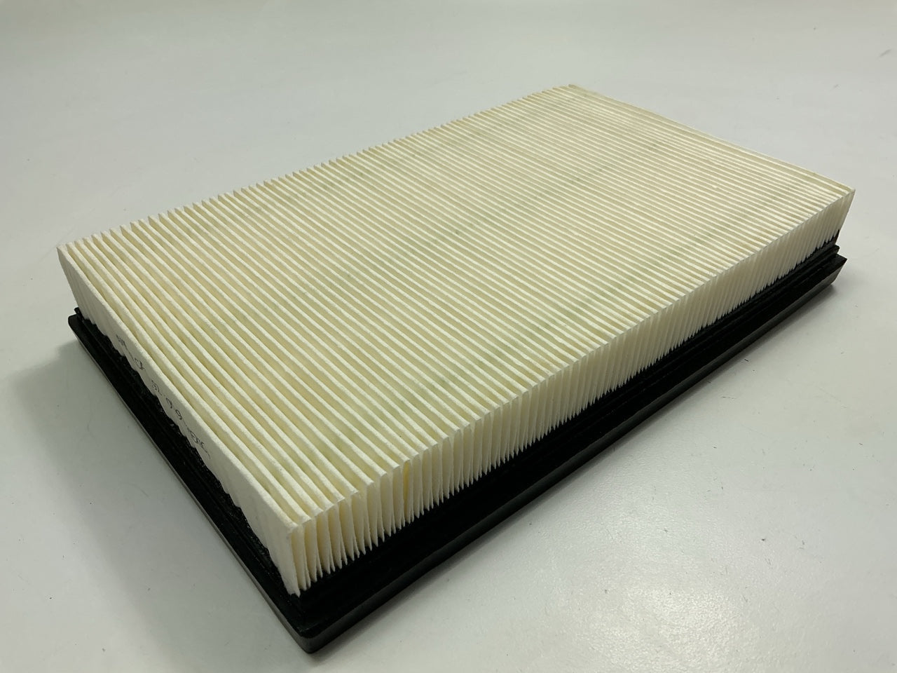 Champion CAP10192 Engine Air Filter For 2006-2010 Chrysler PT Cruiser 2.4l-L4