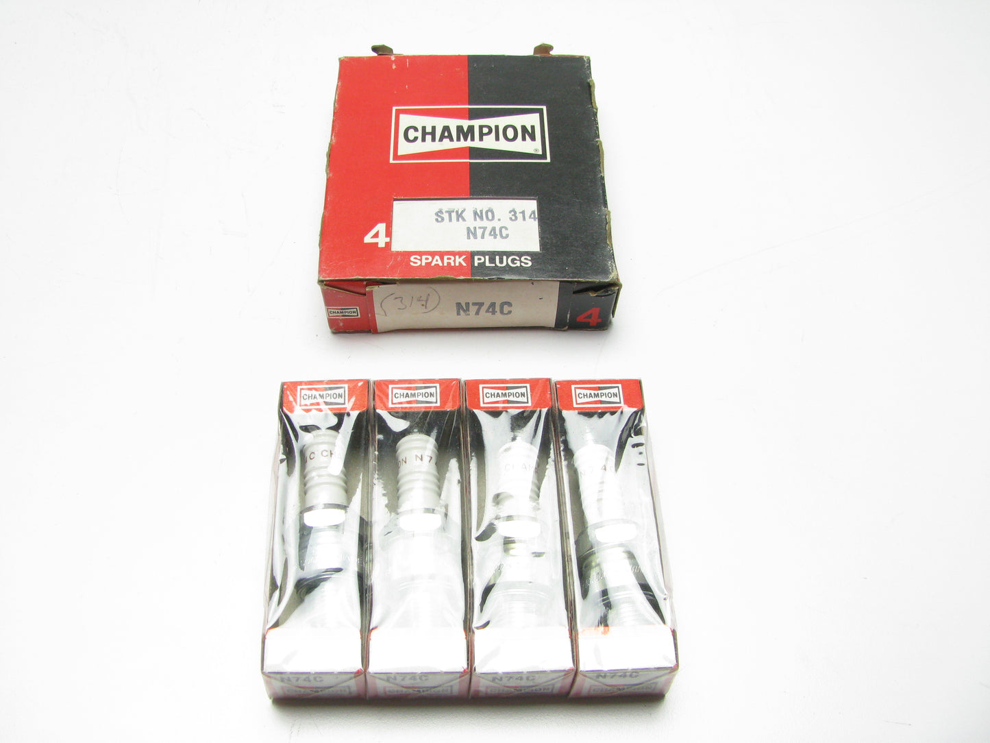 (4) Champion N74C Spark Plug Set Copper Core 300 314