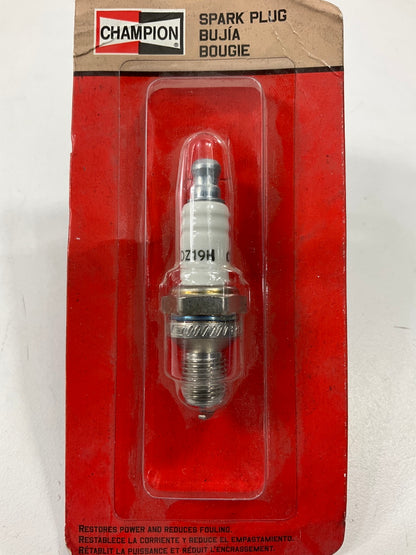 Champion RDZ19H / 940-1 Small Engine Spark Plug