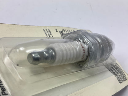 Champion RJ12C Small Engine Spark Plug Copper Plus 592