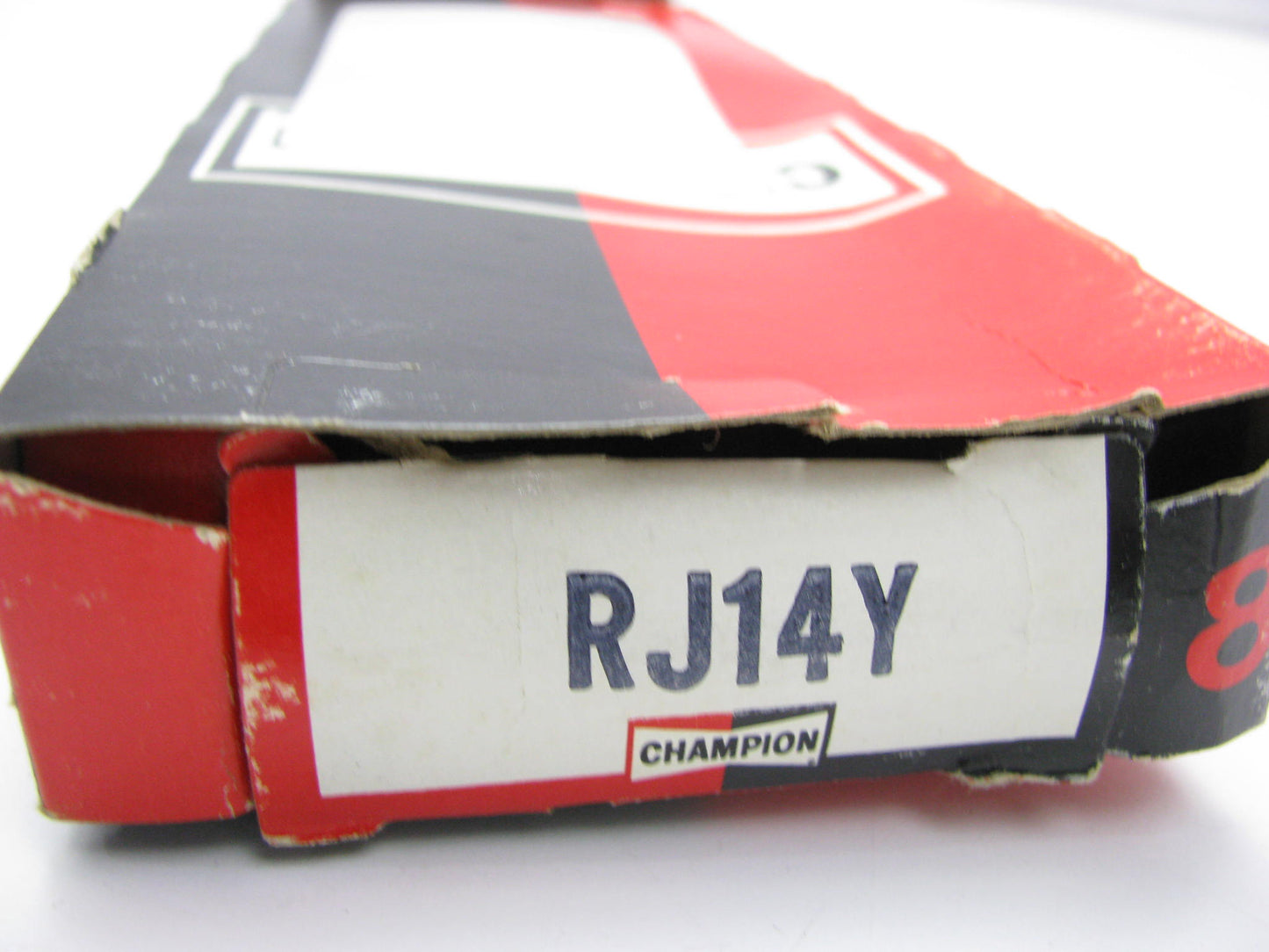 (8) Champion RJ14Y  Spark Plugs