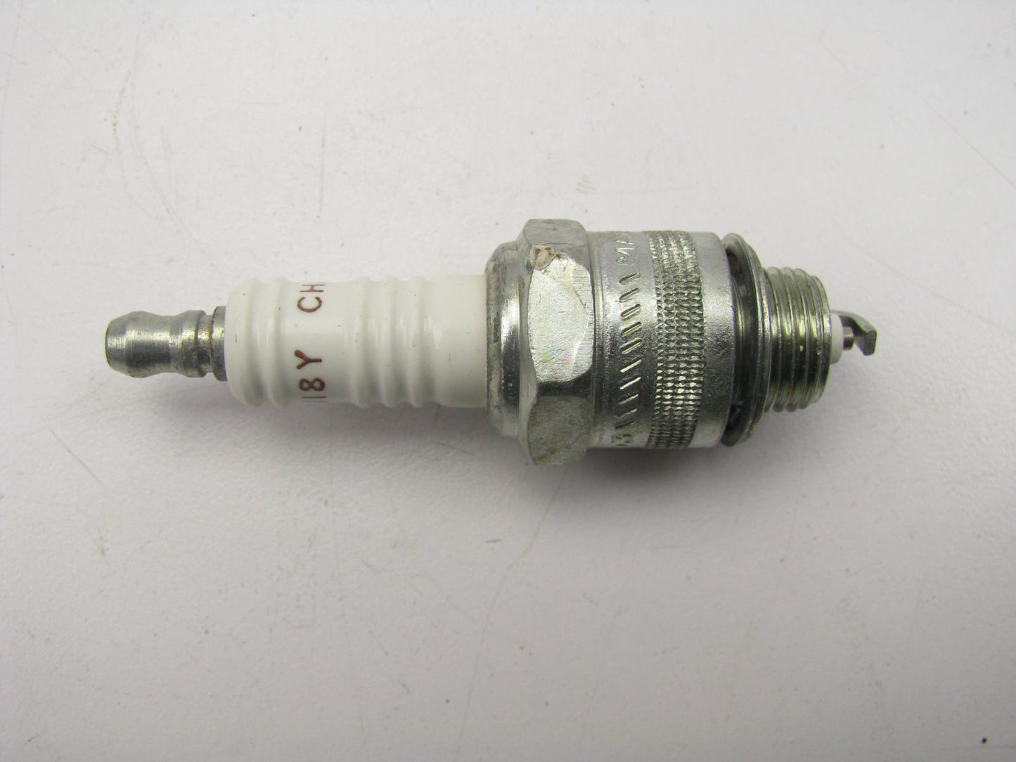 (8) Champion RJ18Y Spark Plugs