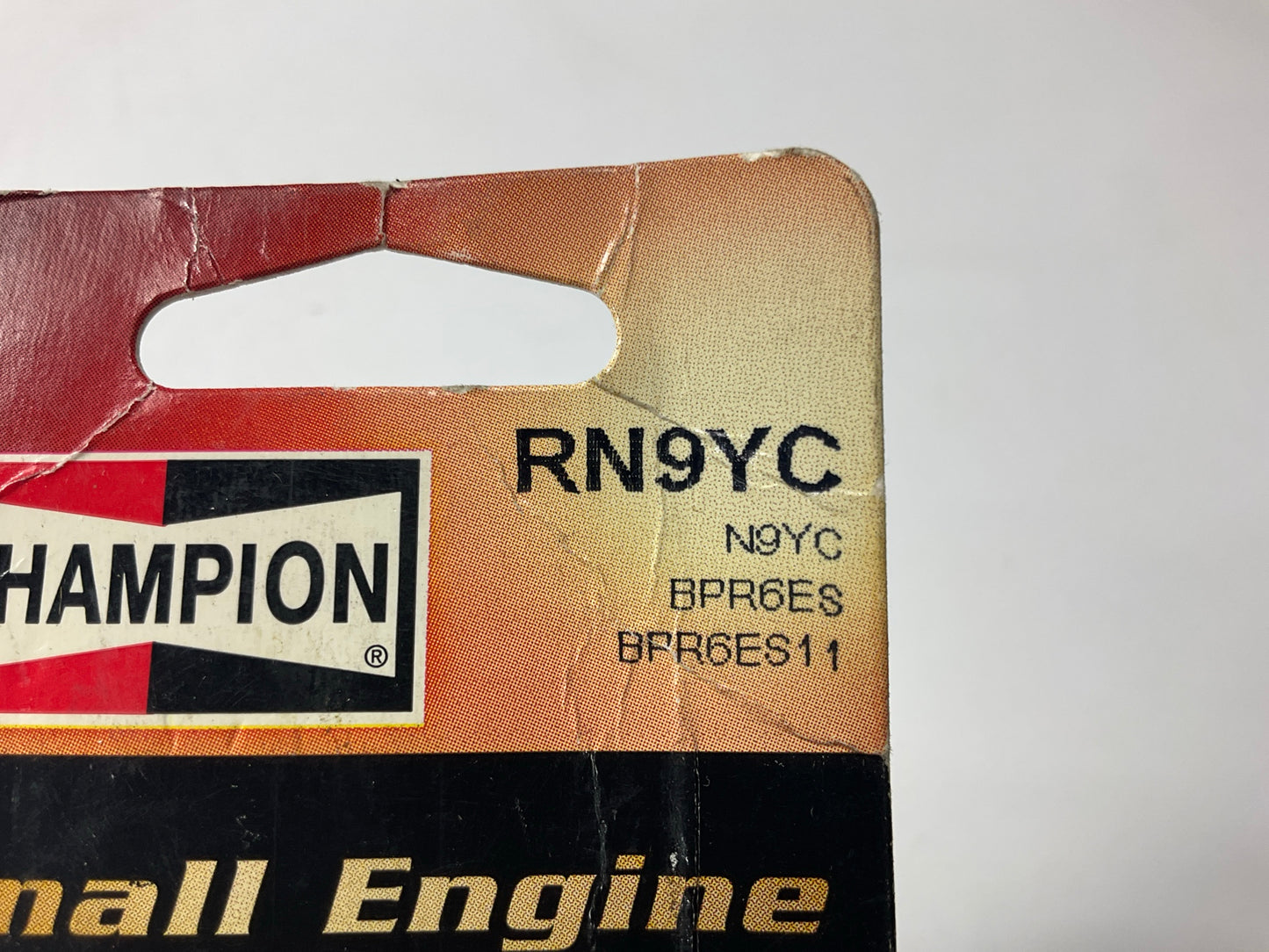 Champion RN9YC Single Spark Plug