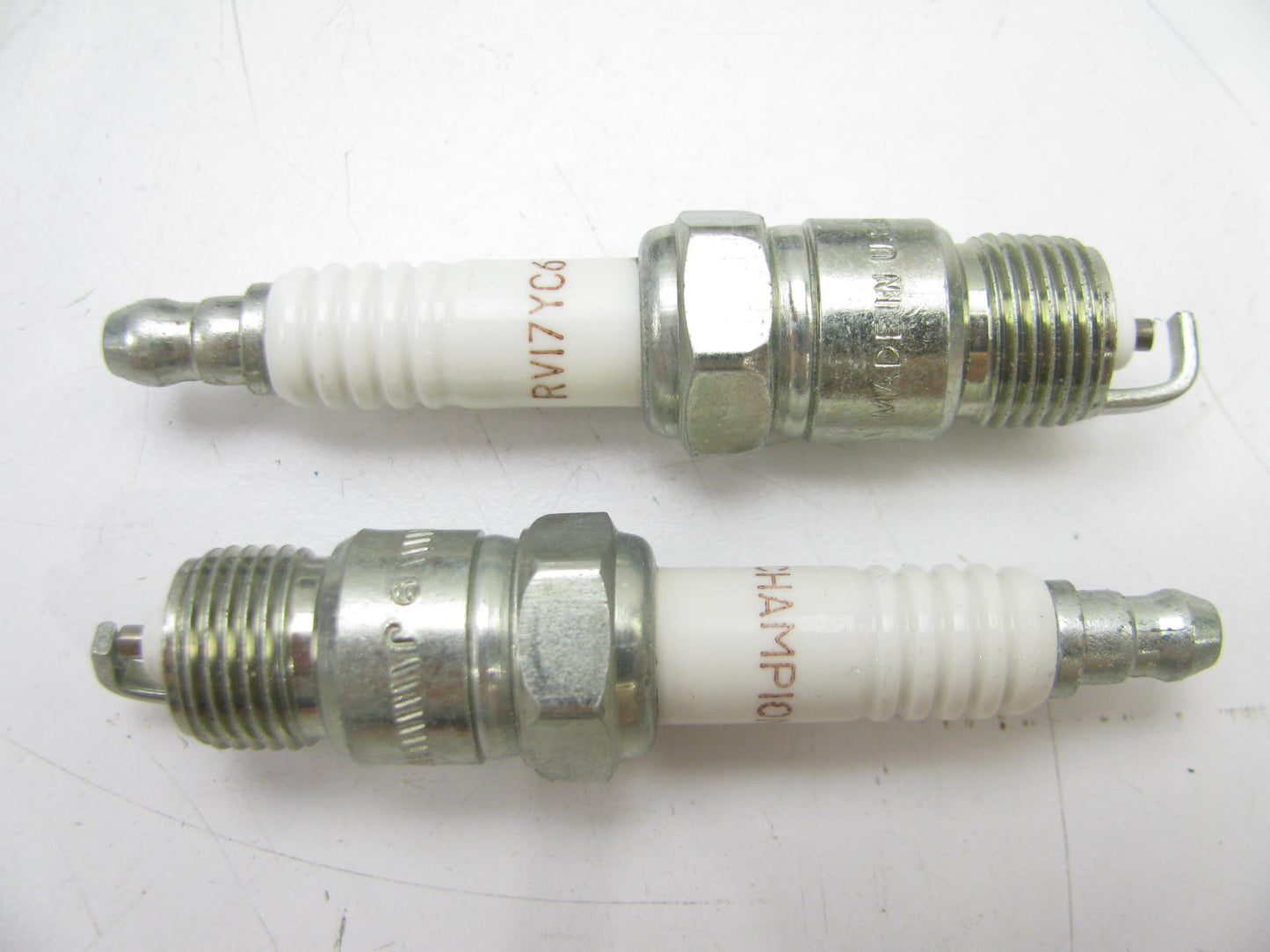 (6) Champion RV17YC6 Copper Plus Spark Plugs