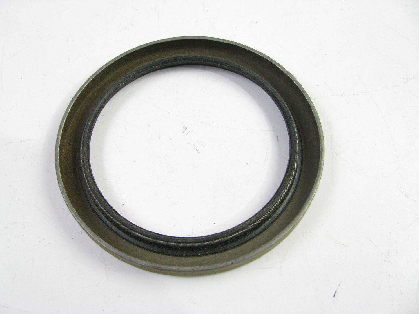 Chicago Rawhide 34886 Wheel Oil Seal - 4.501'' X 3.500'' X 0.375''
