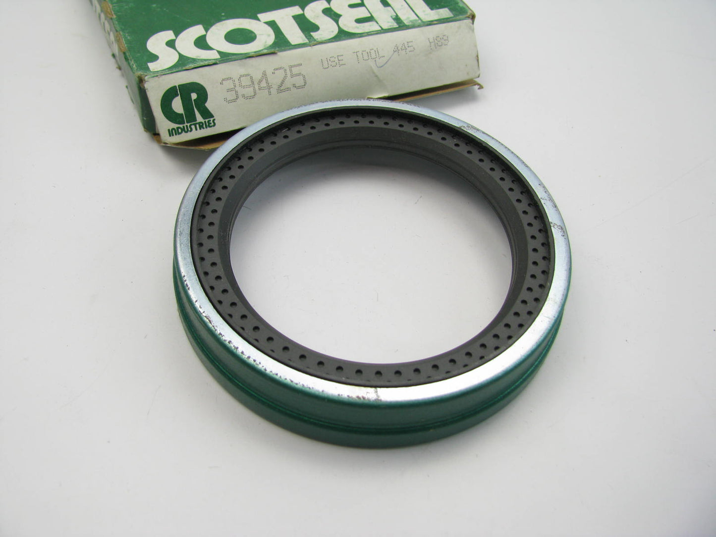 Chicago Rawhide 39425 Wheel Seal - 5.507'' OD X 3.937'' ID X 0.875''