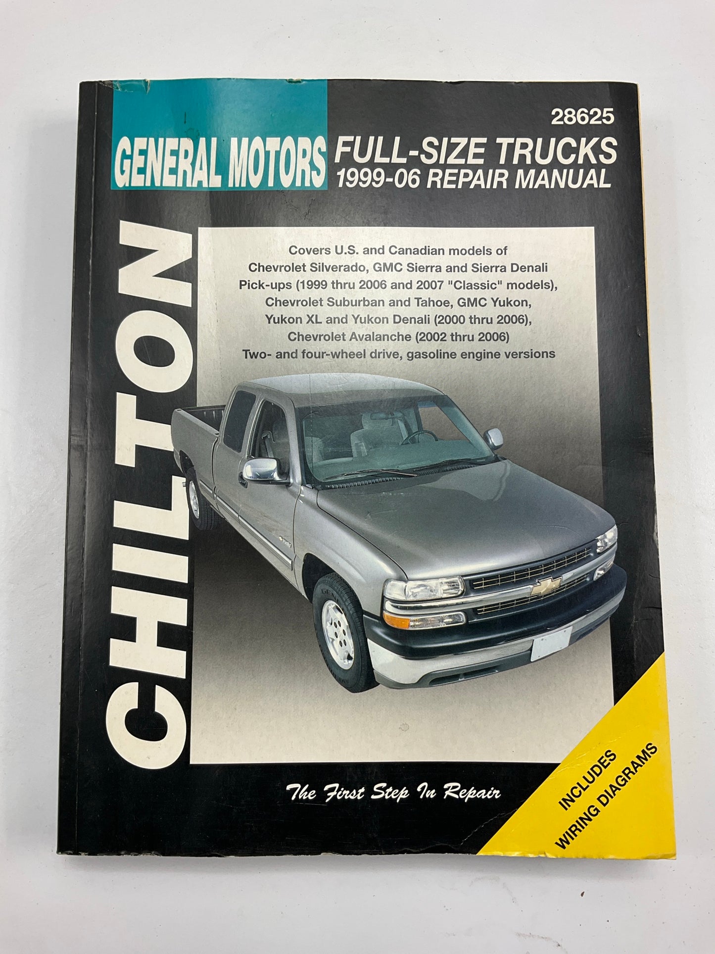 Chilton 28625 Repair Manual 1999-06 Full Size GM Trucks - USED