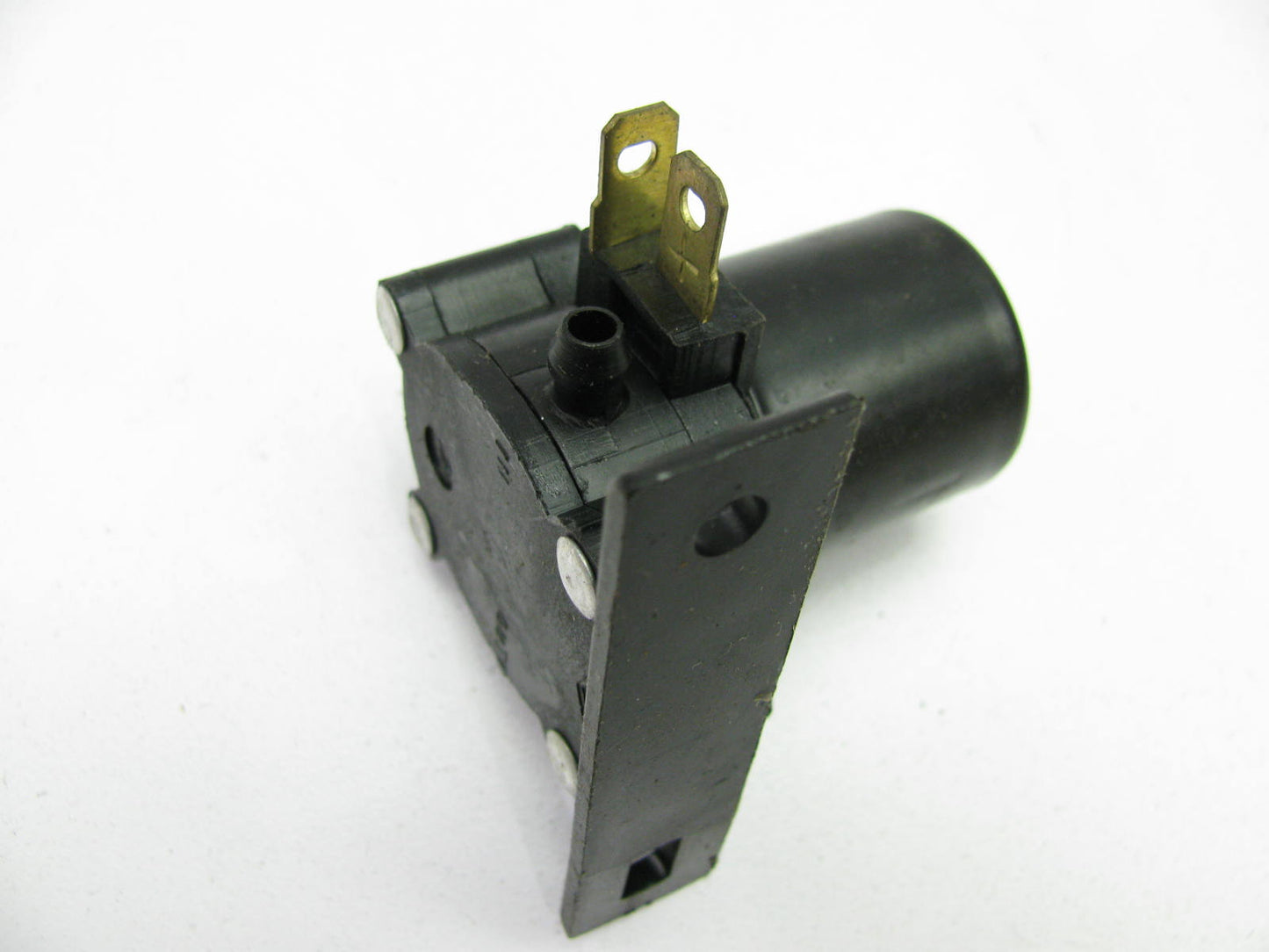 Chin Lang CL-208 Universal Windshield Washer Pump 12V