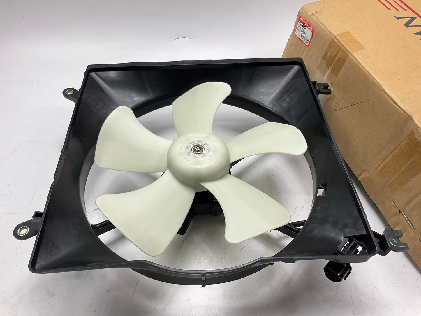 Chin Lang CL-4156 Radiator Fan Motor For 1997-2002 Mitsubishi Mirage