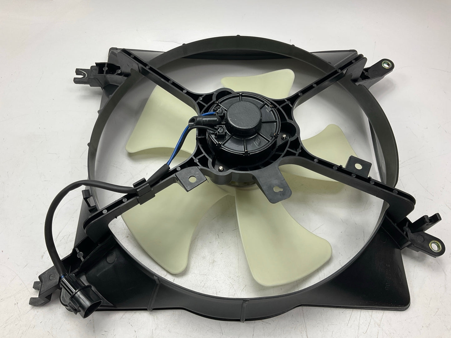 Chin Lang CL-4156 Radiator Fan Motor For 1997-2002 Mitsubishi Mirage