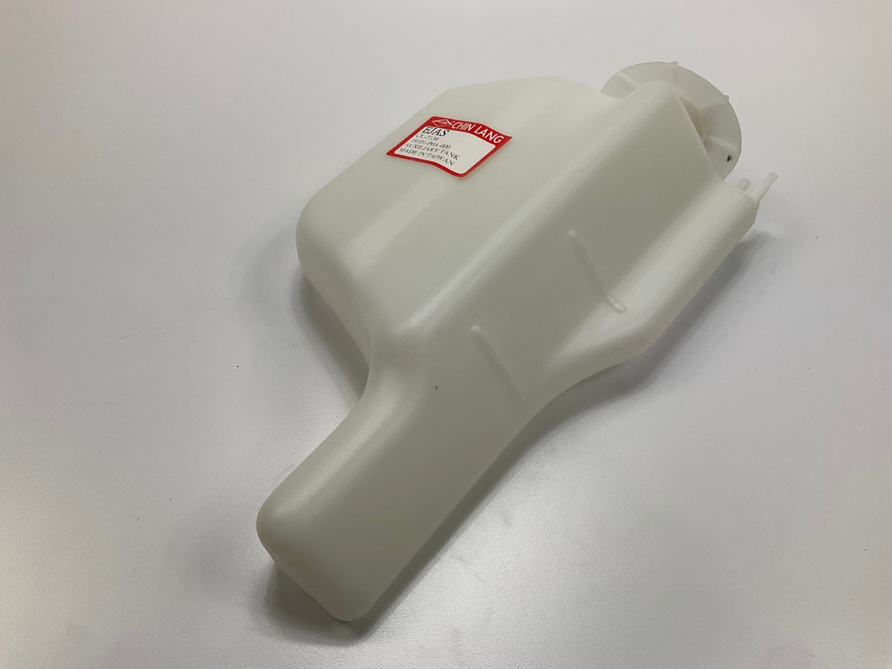 Chin Lang CL-7134 Radiator Coolant Reservoir Tank For 1994-1997 Honda Accord