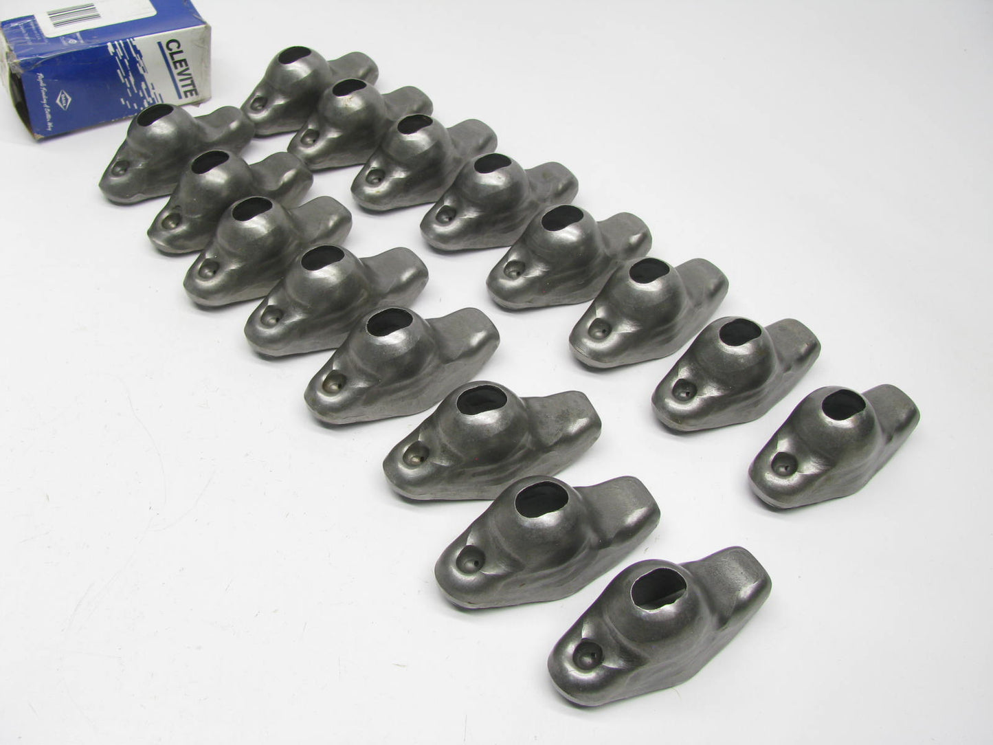 (16) Clevite 77 214-1020 Rocker Arms - Small Block Chevy SBC