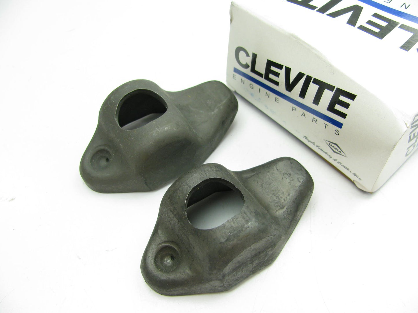 (2) Clevite 214-1132 Engine Rocker Arms - 80-90 GM 260 DIESEL V6, 260 307 350 V8