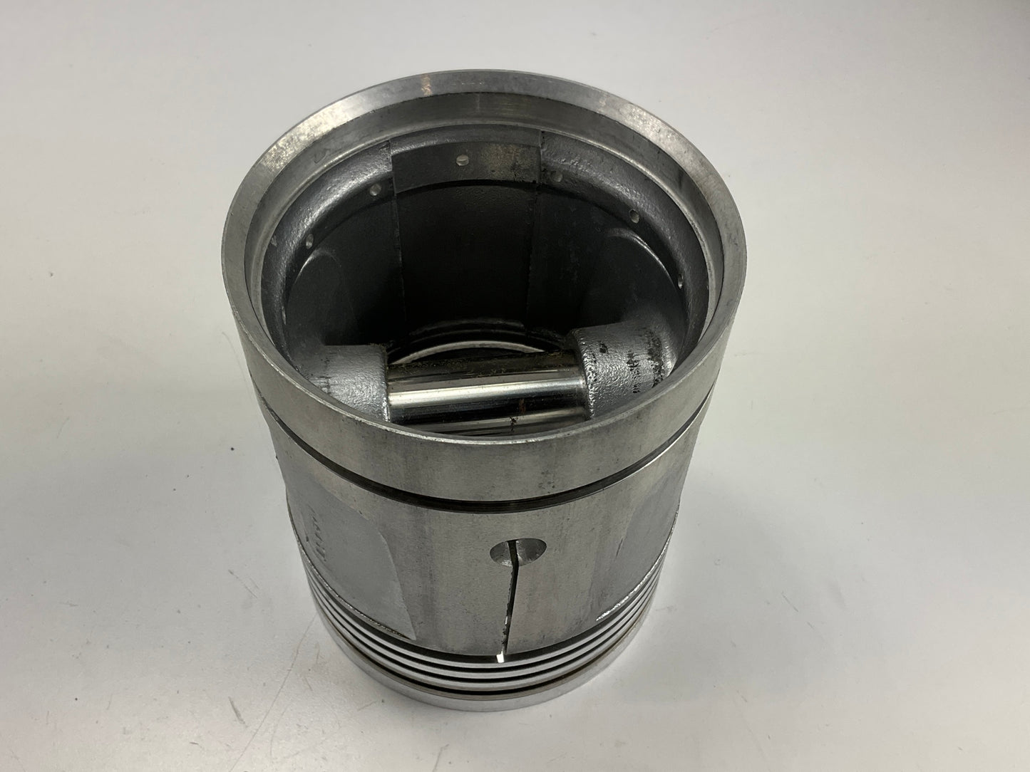 Clevite 77 G-424 Engine Piston & Cylinder Kit - Waukesha 140GZ, 140GZB, F554G