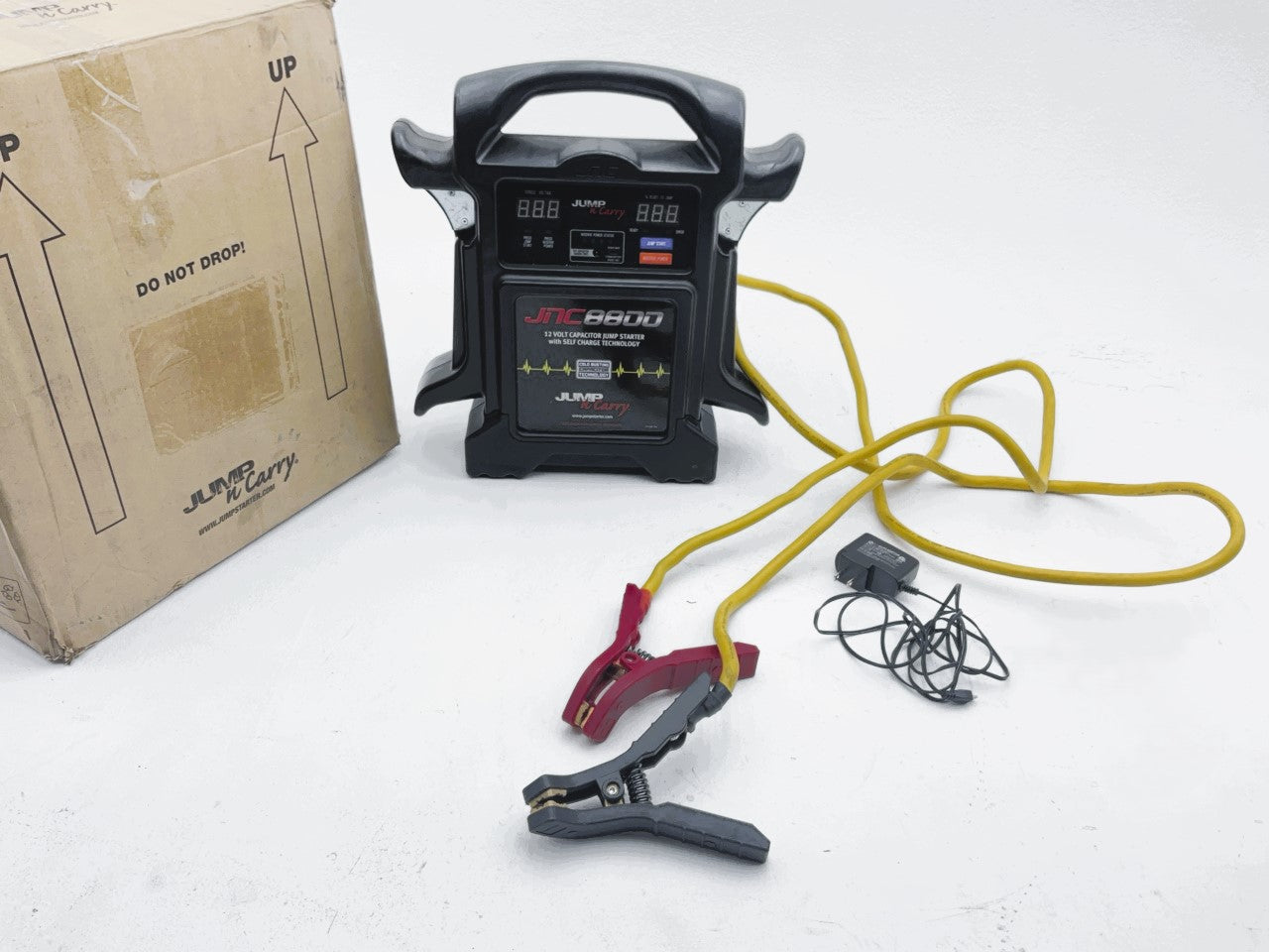 W/O 12V CHARGER Clore Jump-N-Carry JNC8800 12V 800 Amp Battery Jump Starter Box