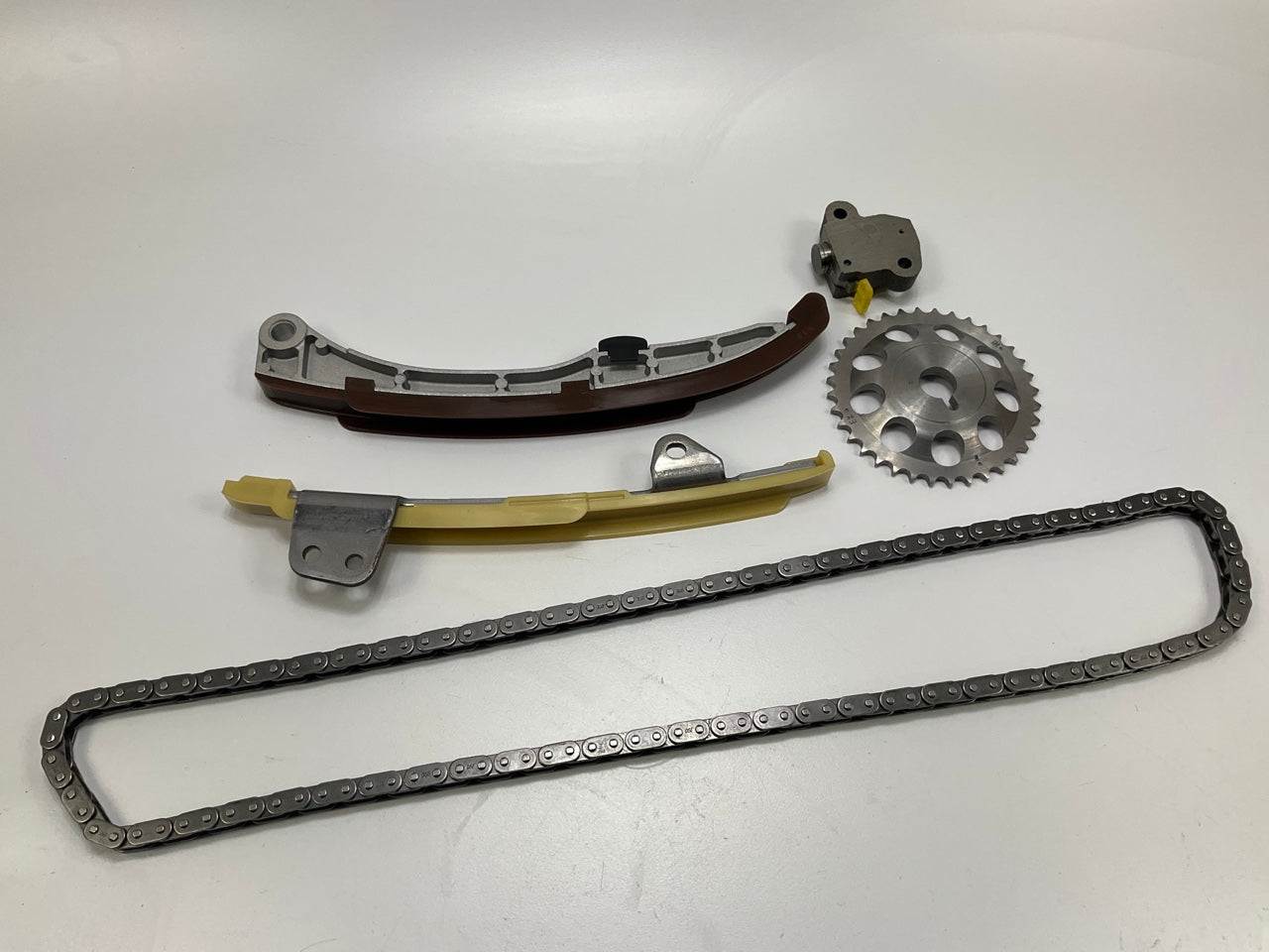 Cloyes 9-4214SAWP Engine Timing Chain Kit With Water Pump 12-19 Toyota Prius