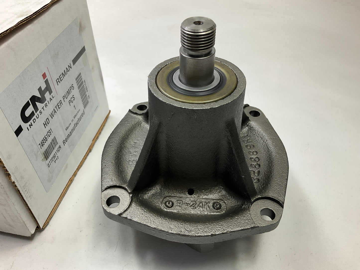 International Harvester 806 856 1206 2856 1456 2806 Reman OEM Water Pump 328889R