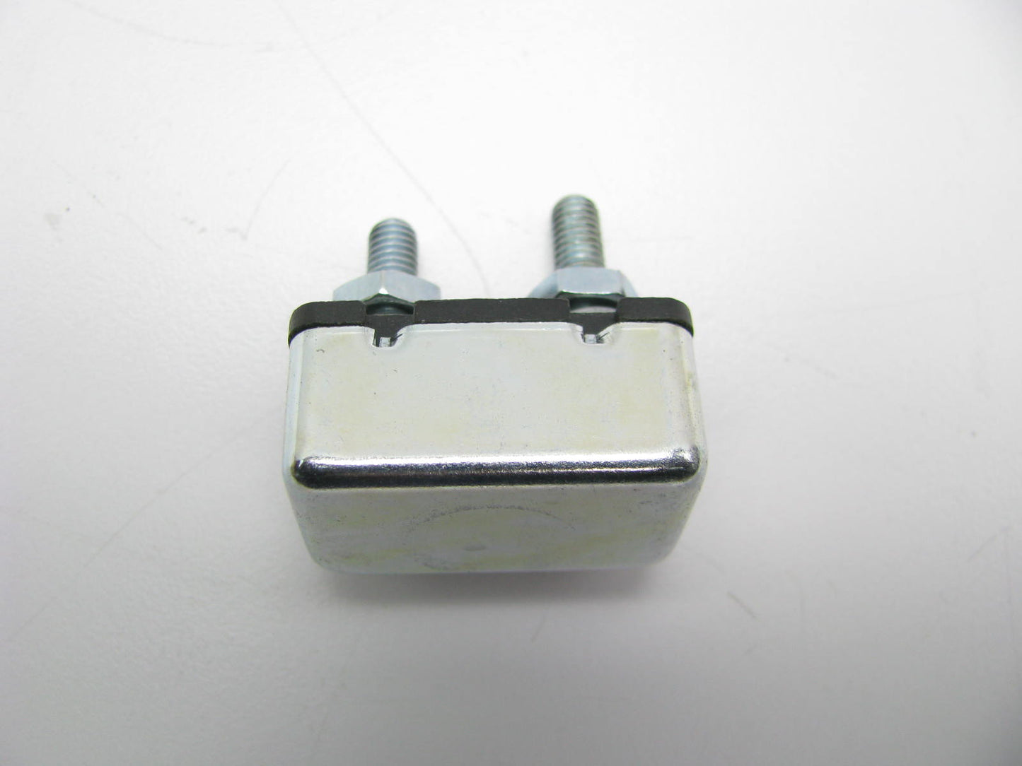 Cole Hersee 30056-15 Circuit Breaker -  1 Pole, 15A, 12VDC, 5 Kair,