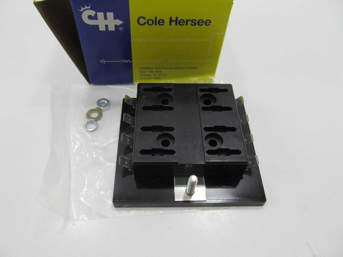 Cole Hersee 46377-8 8-Gang 150A Fuse Block (25A Maximum Per Circuit)