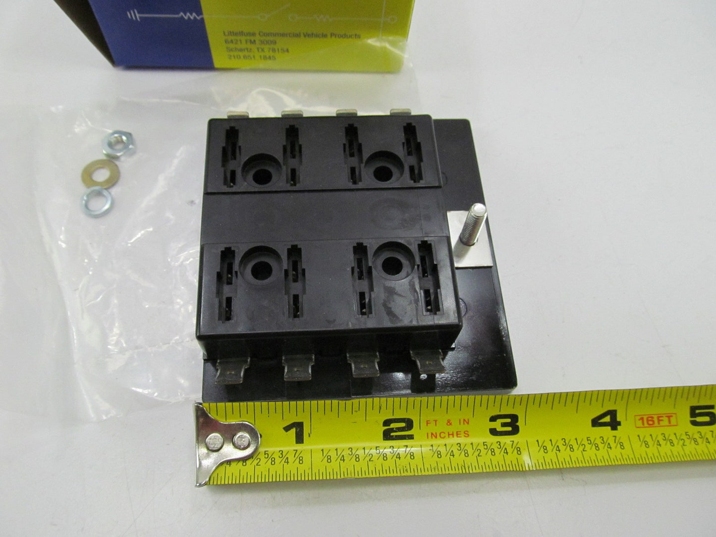 Cole Hersee 46377-8 8-Gang 150A Fuse Block (25A Maximum Per Circuit)