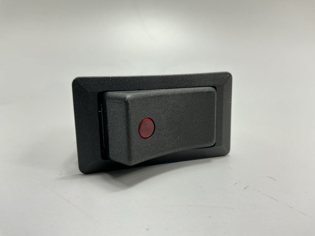 Cole Hersee 58327-01-BP Off-On Rocker Switch With Pilot Single Pole 25A 12V