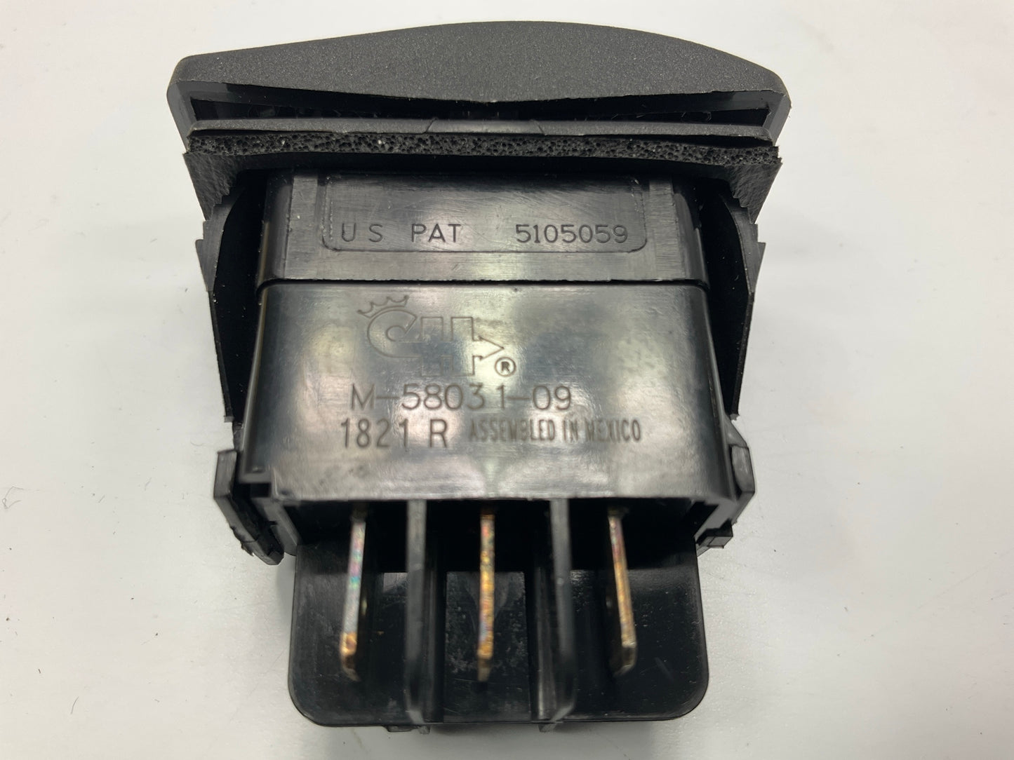 Cole Hersee M-58031-09 HD Truck Rocker Switch 3 Position Momentary On/Off/On