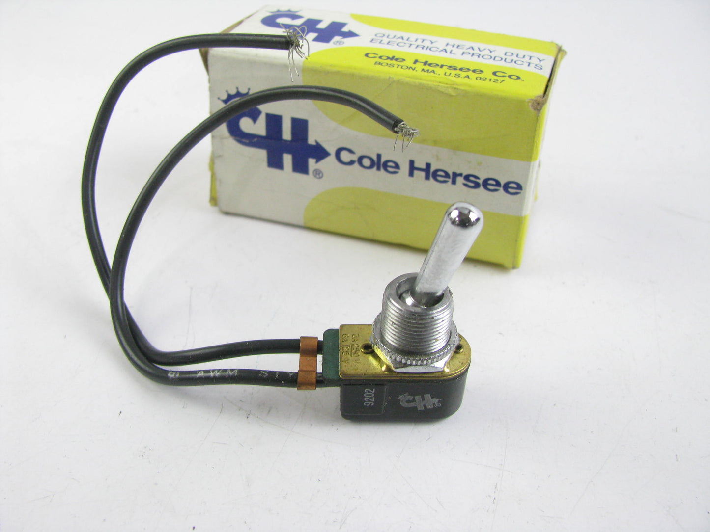 Cole Hersee M-584  SPST Toggle Switch, 12V @ 10 Amps