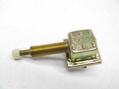 Cole Hersee M-914-01 Marine Momentary Push Button Switch