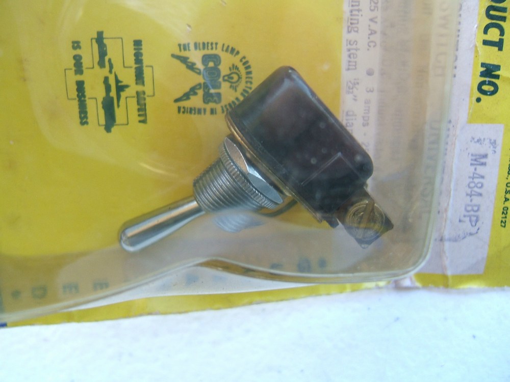 Cole Hersee M484B Single Throw Single Pole 10A Toggle Switch 10 Amp