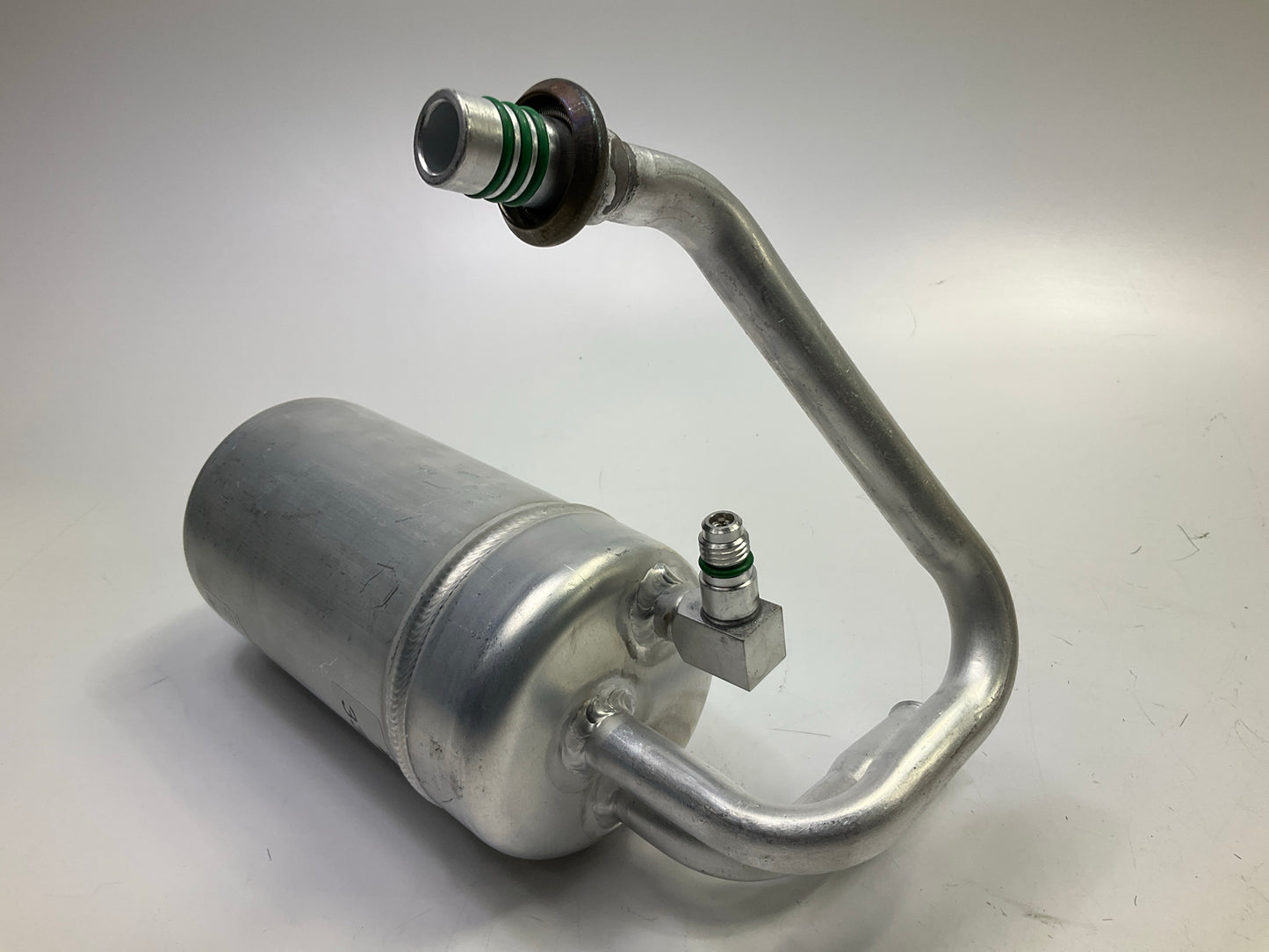 Compressor Works 208434 A/C Receiver Drier Accumulator For 1996-04 Ford Mustang