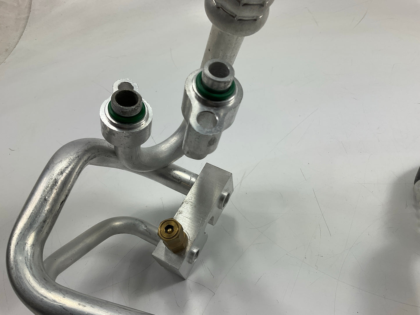 Compressor Works 781362 A/C Manifold Refrigerant Discharge Line Hose