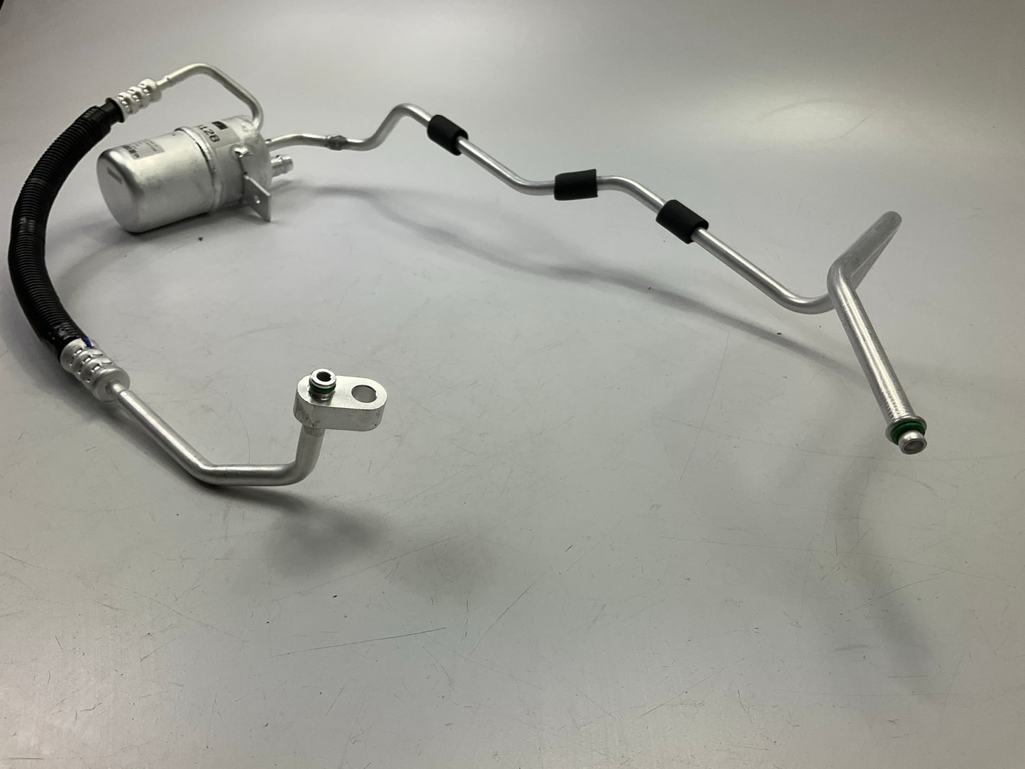 Compressor Works 83128 A/C Drier Receiver W/ Hose