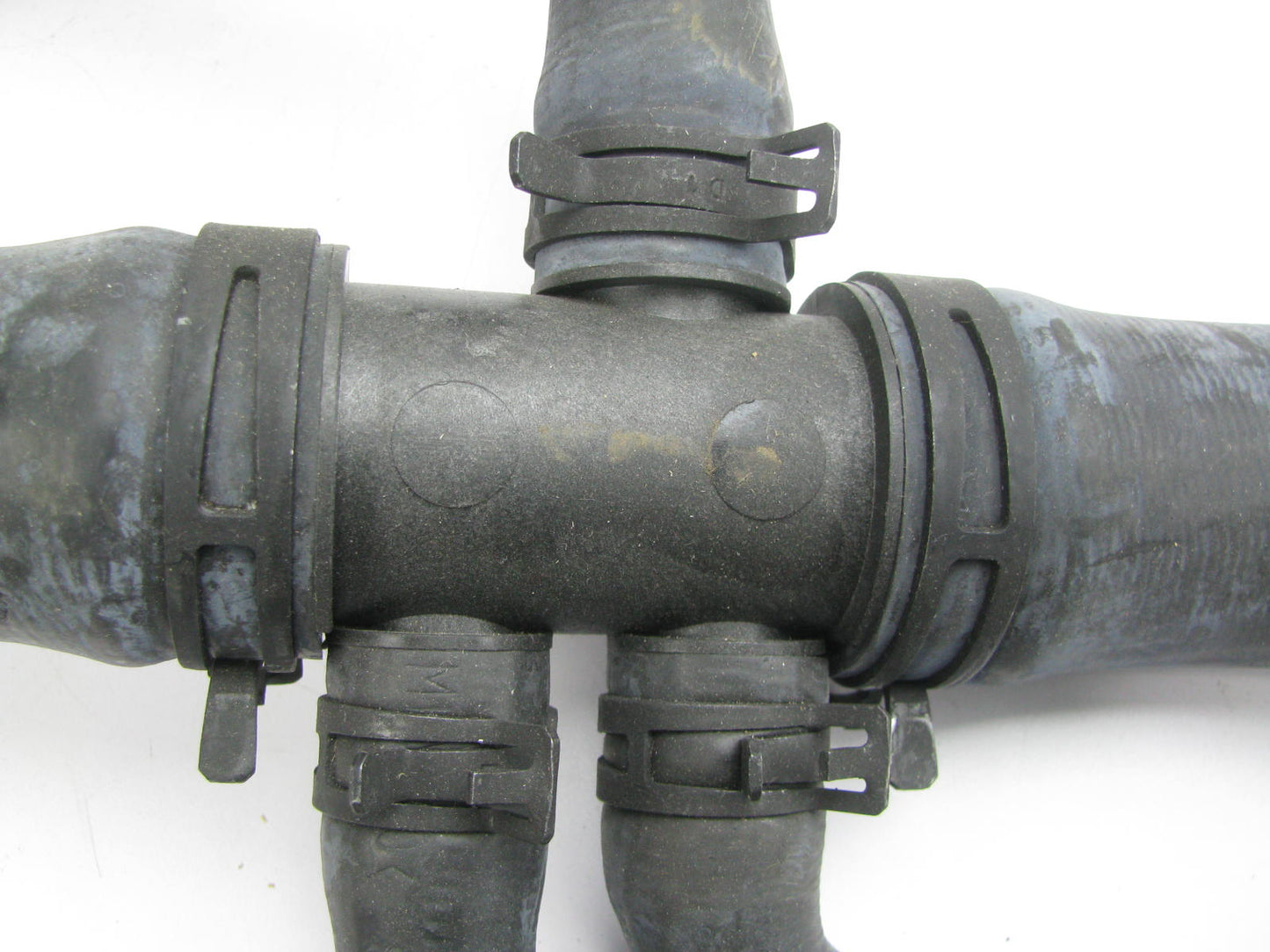 Continental 62288 Lower Radiator Coolant Hose - 1997-2004 Ford 5.4L V8