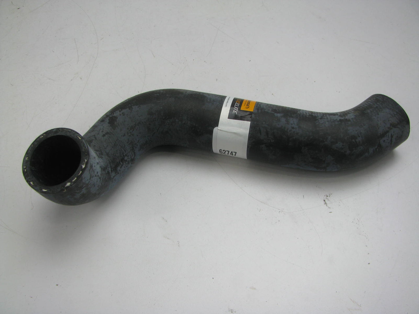 Continental 62747 Molded Radiator Coolant Hose - Lower
