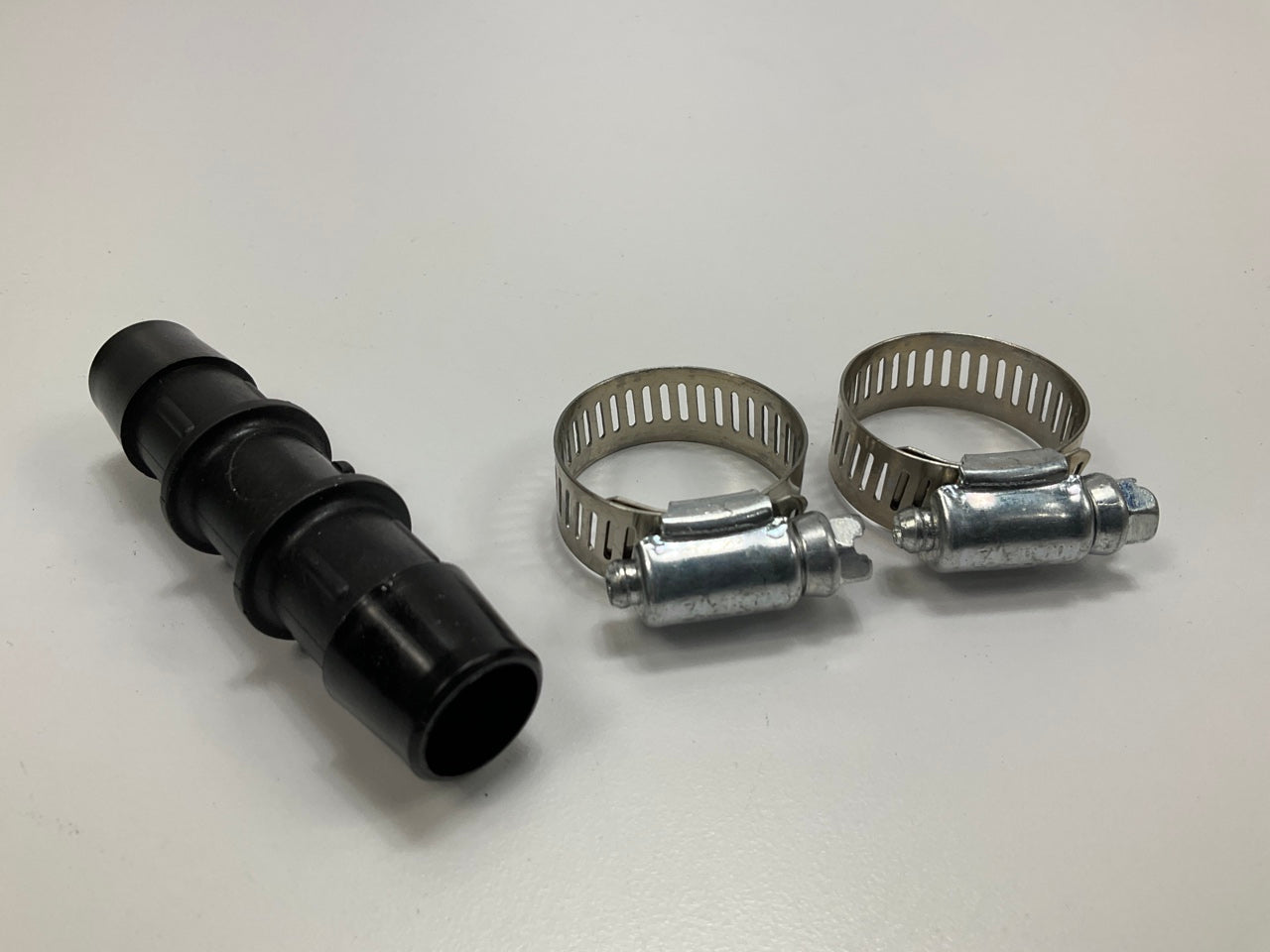 Continental 64092 - 5/8'' Splice Connector For Fuel/Vacuum/Heater Hose